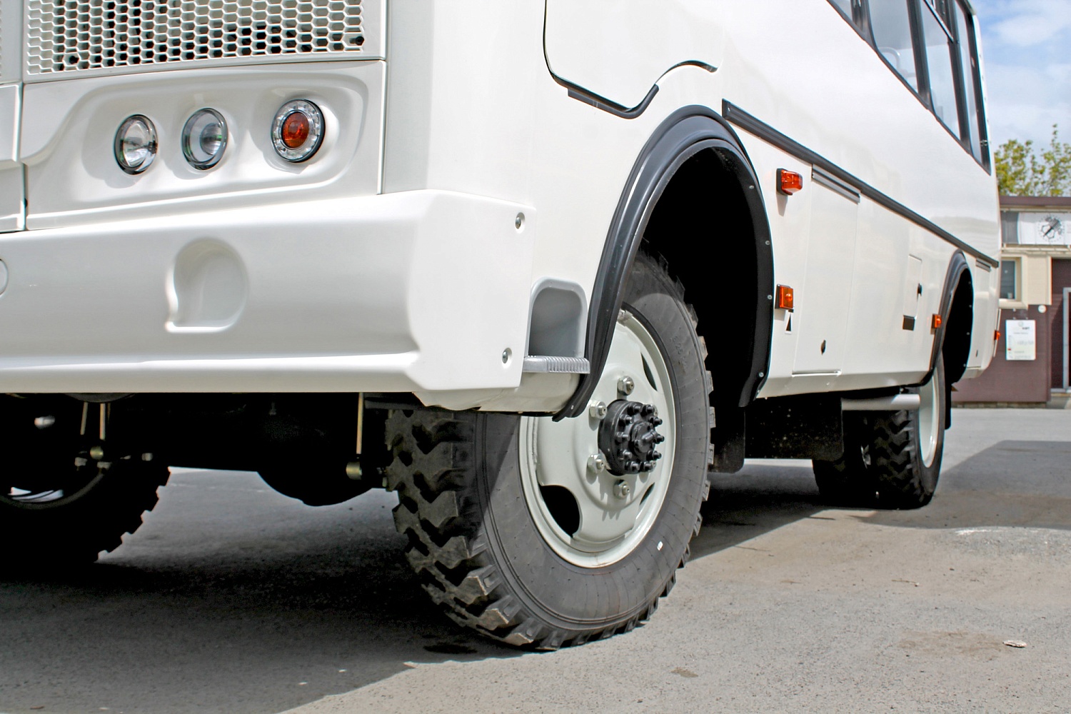 Автобус ПАЗ-320601-04 (4х4)